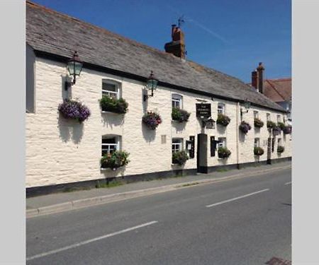The Farmers Arms St Merryn Dış mekan fotoğraf